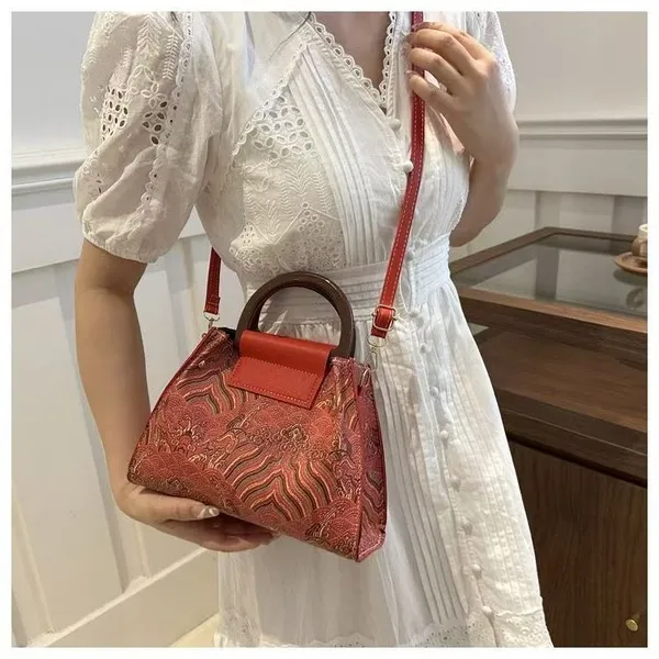 2-In-1 Crossbody Shoulder Bag - Image 2