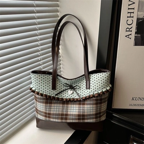 Bow Accent Block Tote Bag - Image 9