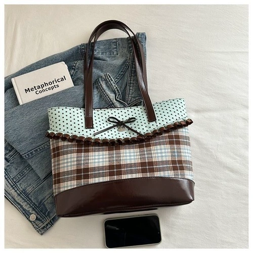 Bow Accent Block Tote Bag - Image 10